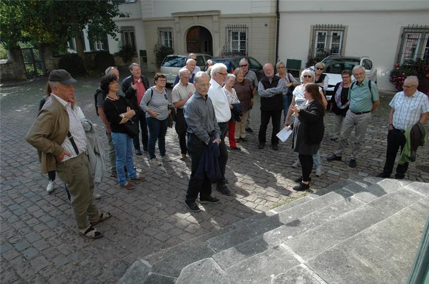 Gewerkschaftler besuchen das evangelische Tübinger Stift