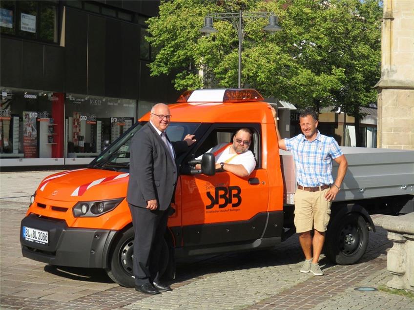 Der Balinger Bauhof nimmt das erste städtische E-Fahrzeug in Betrieb