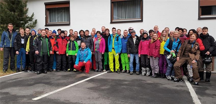 Geislinger Skikameradschaft eröffnet Saison auf den Pisten in Sölden