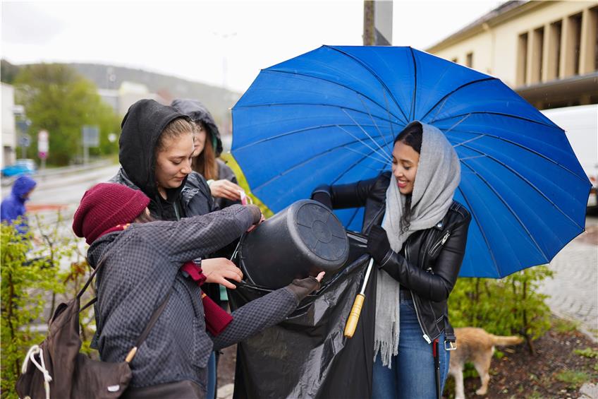 Fridays For Future in Ebingen: 25 Schüler demonstrieren trotz Regens und Osterferien