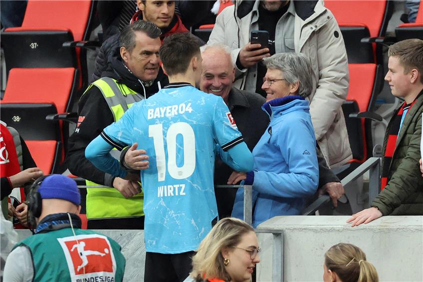 Vom Fan zum Ordner: Bruno Weckenmann aus Obernheim sorgt im Freiburger Stadion für Sicherheit