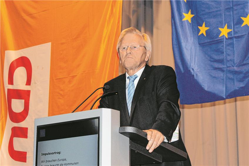 Ex-Landrat Heinrich Haasis mahnt bei Rede in Bisingen: „Europa muss stark sein!“
